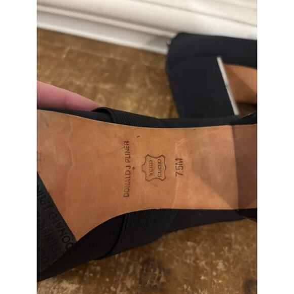 Donald J Pliner Women 7.5 Clem Ankle Booties Block Heel Black Shoe Slip On - Picture 6 of 8